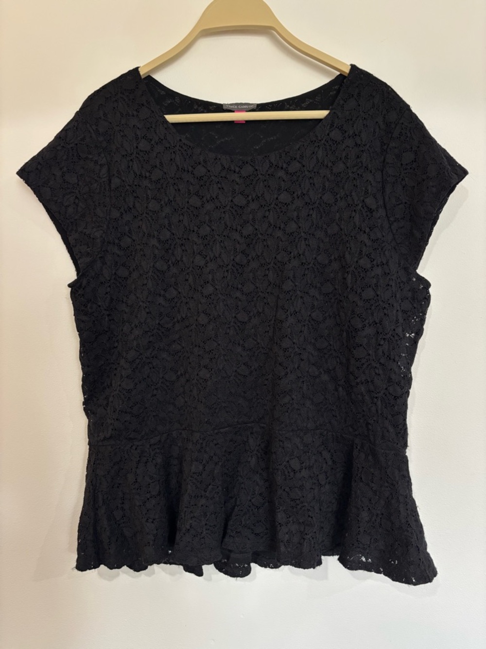 Vince Camuto Black Lace Peplum Top Women's Blouse Size XL Fitted Short Sleeve